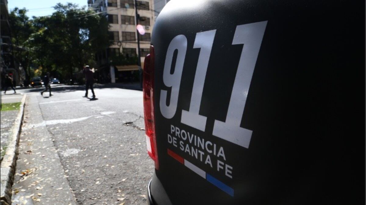 Triple crimen en el barrio Las Flores de Rosario: qué se sabe hasta ahora thumbnail