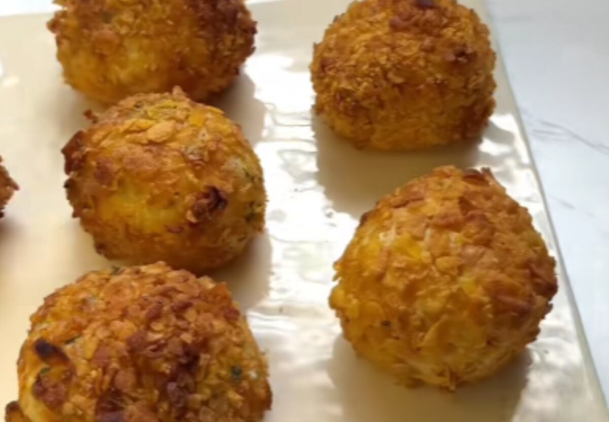 Cómo hacer bombas de papa en la freidora de aire: la receta más fácil con solo 7 ingredientes thumbnail