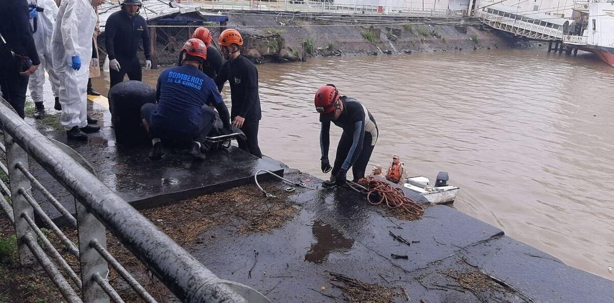 La estremecedora hipótesis detrás del cuerpo que hallaron flotando en el río en Puerto Madero thumbnail