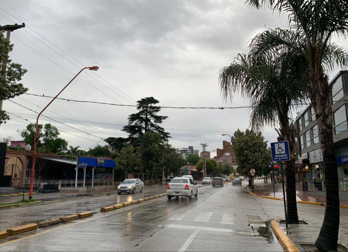 Domingo inestable en Villa Carlos Paz: mañana agradable y tarde con posibles tormentas thumbnail