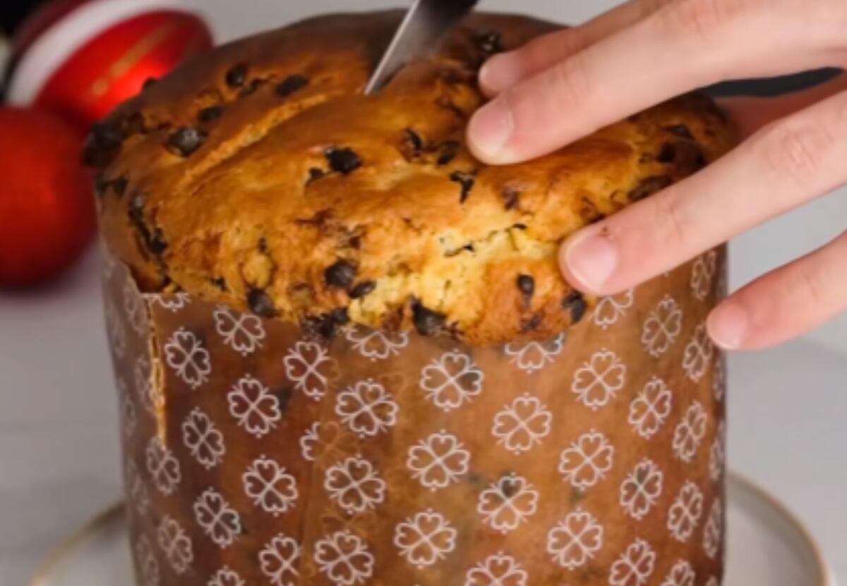 Cómo hacer un pan dulce súper esponjoso y sin amasar: receta fácil y con solo 10 ingredientes para preparar en estas Fiestas thumbnail
