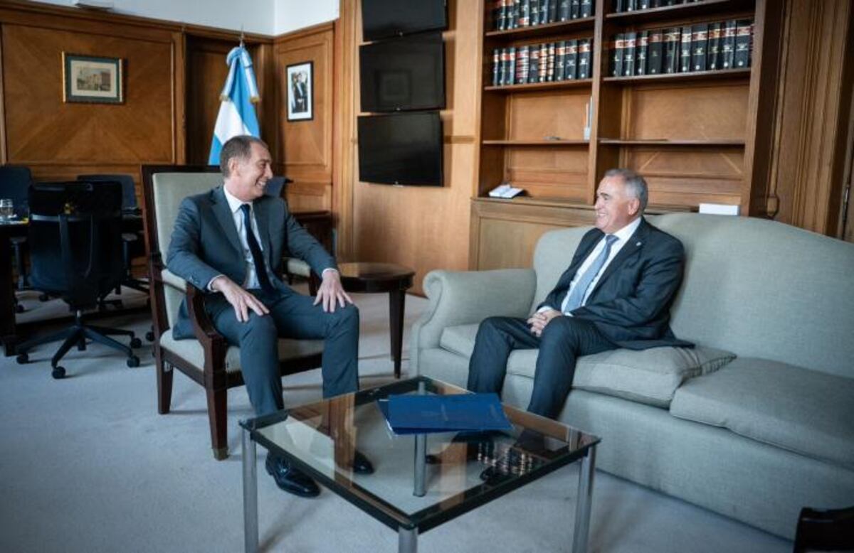 Diálogo federal: Jaldo se reunió con el ministro Santilli thumbnail