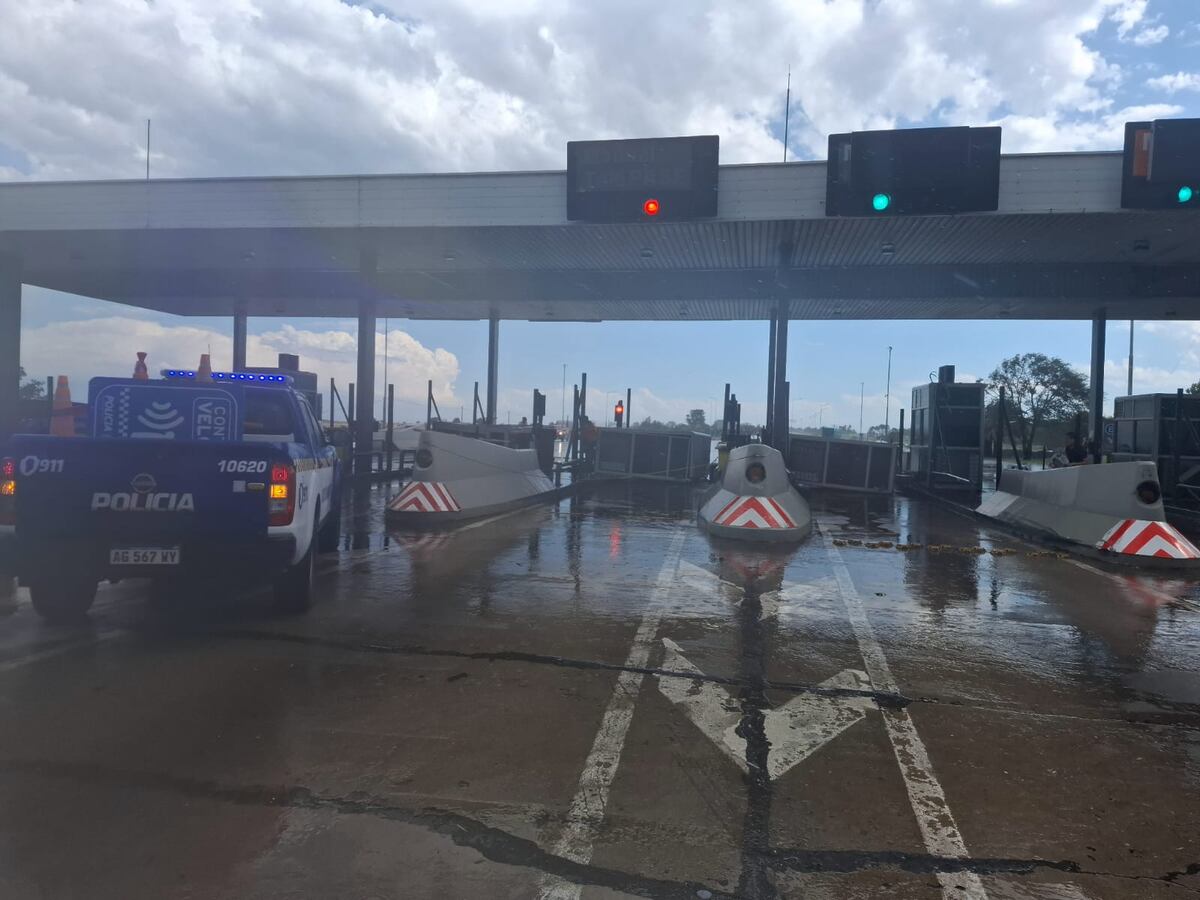 Tormenta con tragedia en Córdoba: murió un trabajador del peaje en la ruta 9 Norte thumbnail