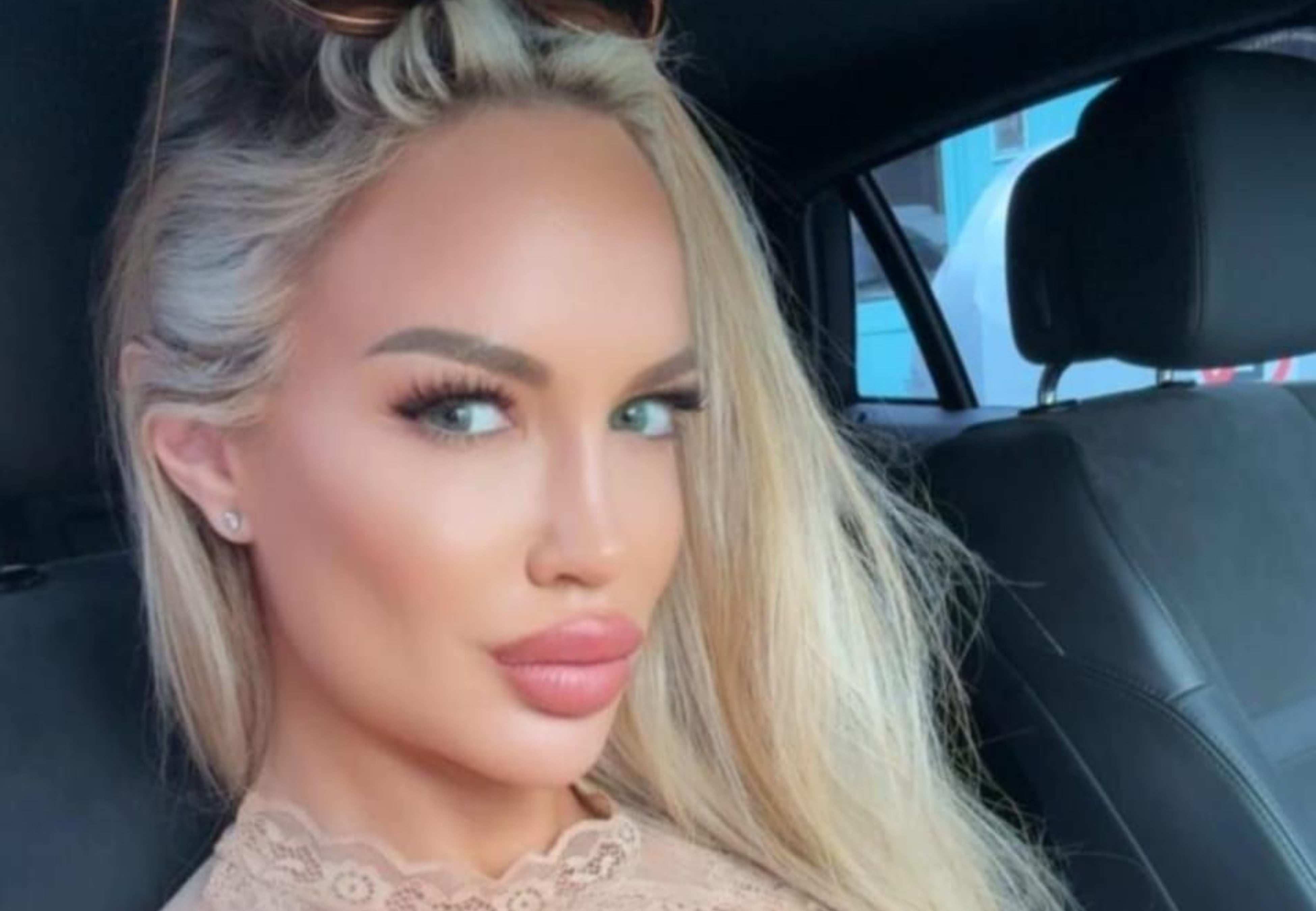 Luciana Salazar desató pasiones con un video ultra sexy en donde posó al desnudo thumbnail