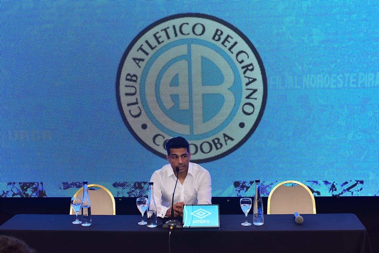 Belgrano presentó a Walter Erviti, el DT con la misión de cambiar el rumbo... y las críticas thumbnail