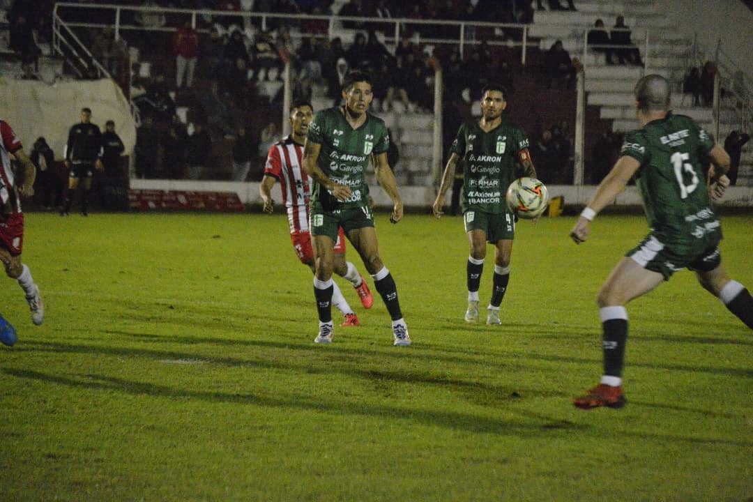 Sportivo Belgrano perdió el invicto de visitante en el Federal A pero sigue como líder de la Zona 3 thumbnail