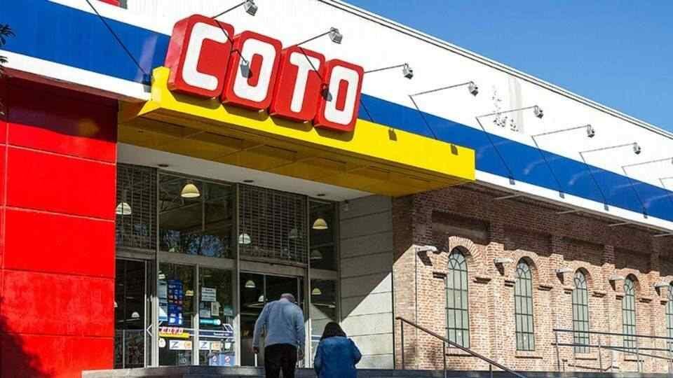 El sueldo de un cajero del supermercado Coto en enero de 2025 thumbnail