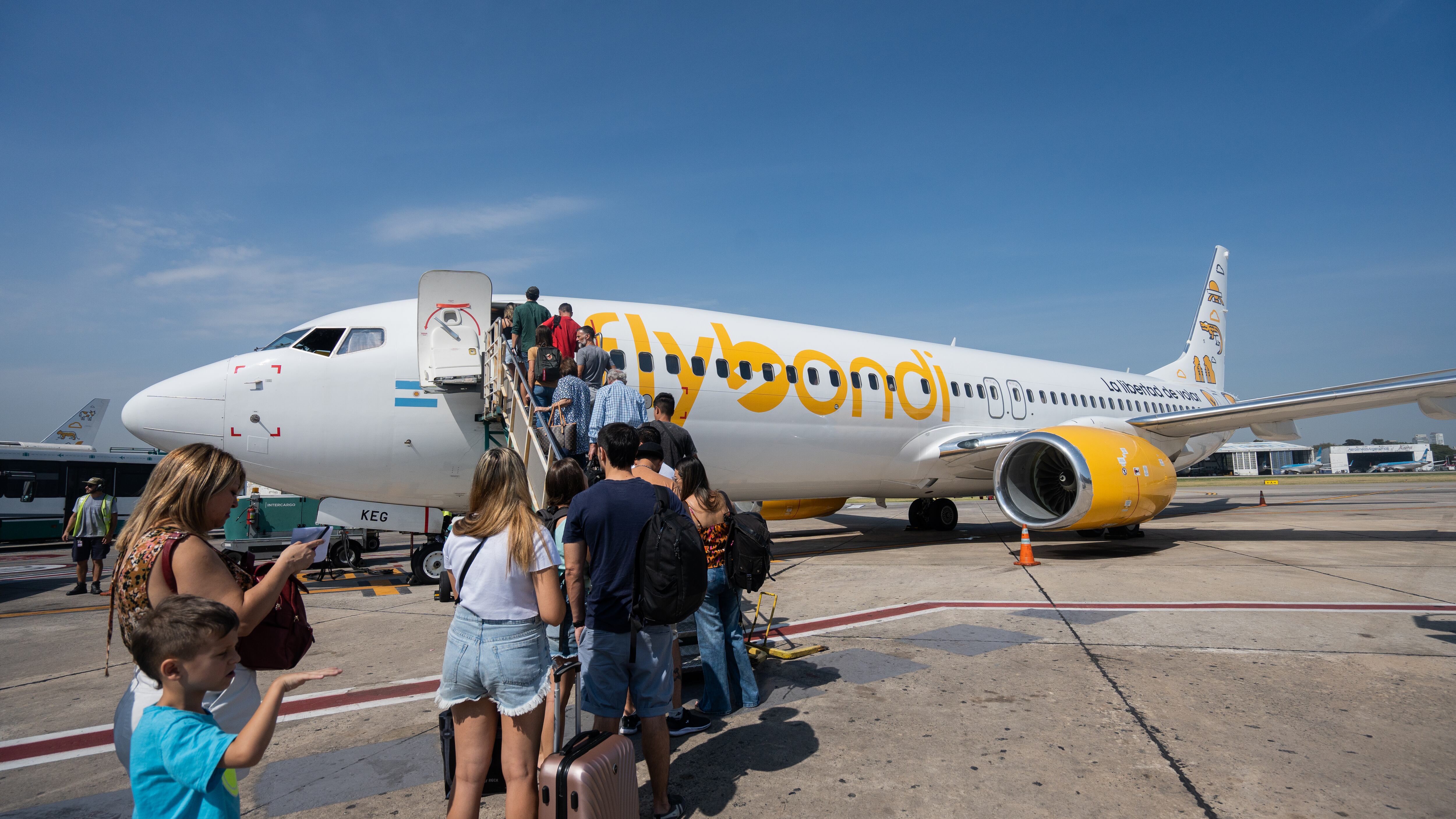 Flybondi.fail: crearon una página que sigue en vivo las cancelaciones de los vuelos de Flybondi thumbnail