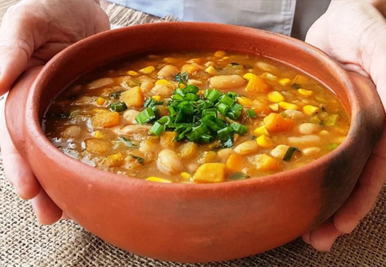 Locro del 1 de mayo: cómo es la receta de un reconocido chef de Córdoba thumbnail