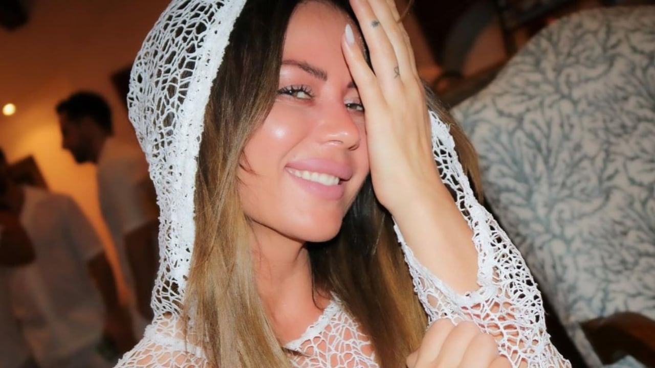 Karina Jelinek se puso la lencería más sexy y quedó al borde de la censura de Instagram thumbnail