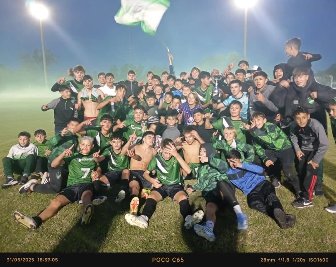 Las inferiores del Cultural de Arroyito ganó la Copa de Oro en el Apertura de la Zona Oeste thumbnail