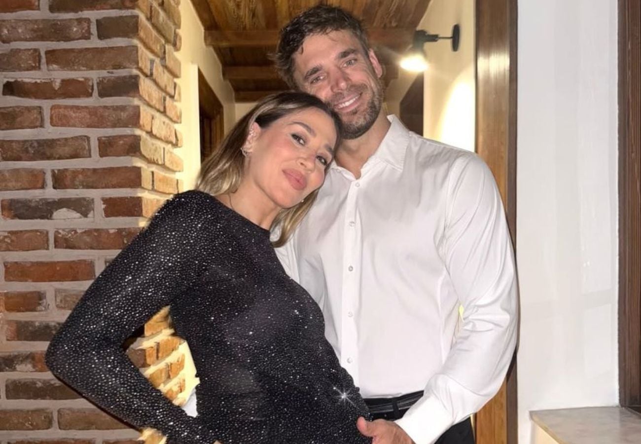 La primera foto de Arturo, el bebé recién nacido de Jimena Barón y Matías Palleiro: Nos tenés en las nubes... thumbnail