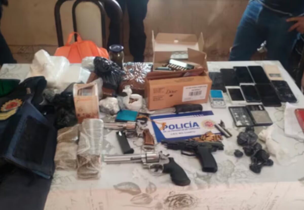 Detuvieron a cara de pollo, un reconocido delincuente de Córdoba: tenía 180 kilos de drogas thumbnail