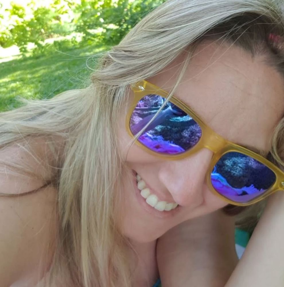 El destape de Paula Bernini: la periodista eligió la bikini más diminuta de la temporada y sorprendió a todos