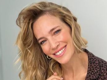 Luisana Lopilato desbloqueó la tendencia de la camisa oversize para la playa y dio cátedra de estilo