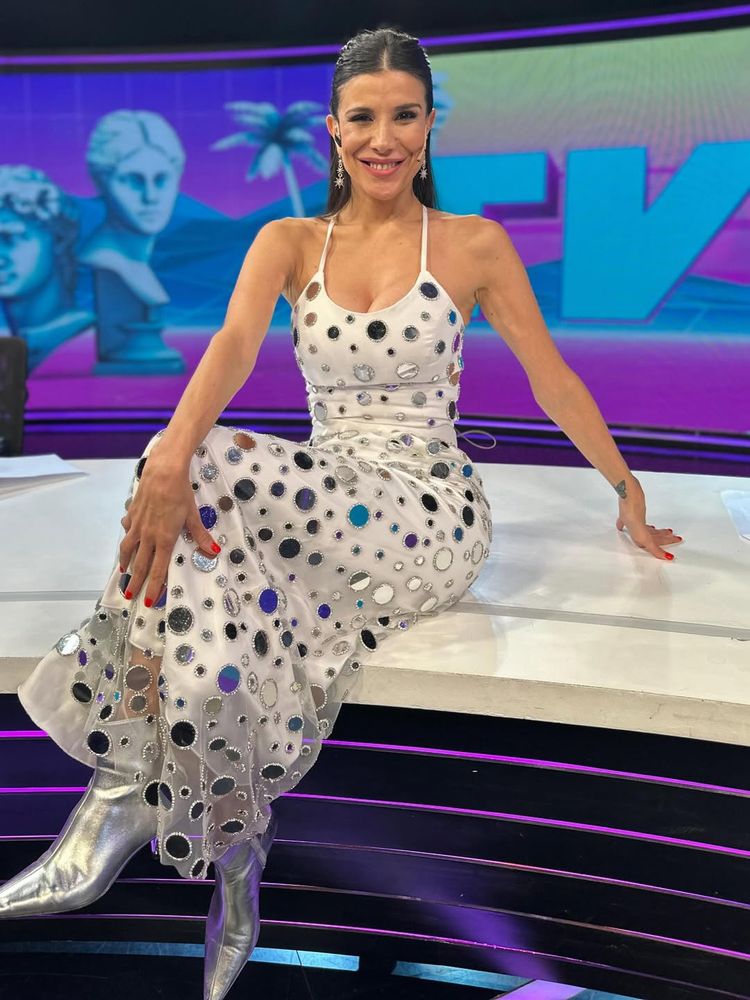 Mini vestido y escote: Andrea Rincón marcó tendencia con la prenda must de la temporada de verano