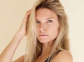 Sofía Zámolo eligió el color de la temporada y dio cátedra de estilo con el vestido en tendencia