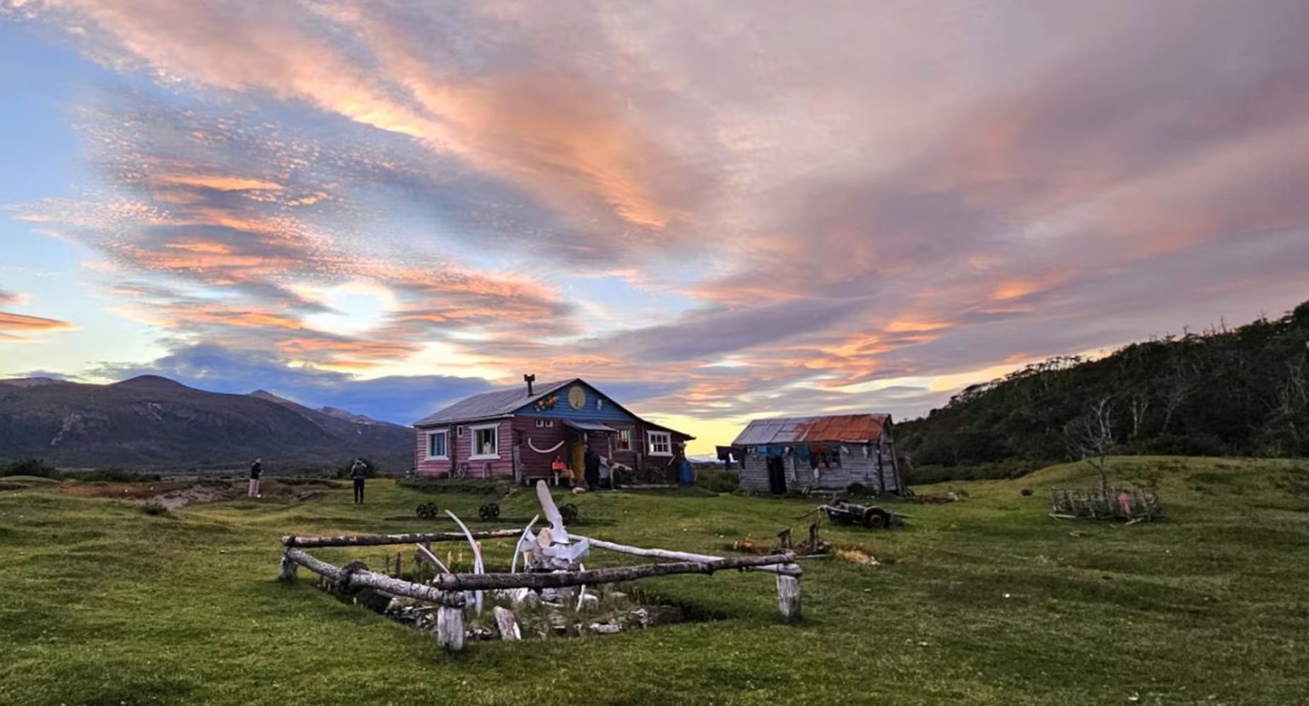 Ushuaia, la ciudad más austral del mundo, es uno de los principales destinos turísticos y el punto de partida para explorar la región.
