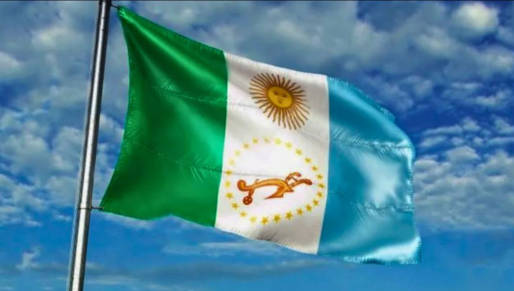 El círculo de 25 estrellas en el centro de la bandera representa a todos los departamentos chaqueños y la unidad provincial.