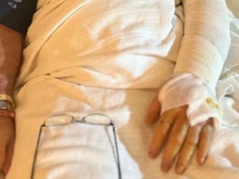 Pensó que solo era un dolor de garganta y una bacteria le dejó el hueso al descubierto: "Me devoró"