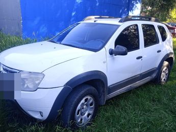 Detuvieron en Córdoba a una pareja con miles de dólares falsos tras un robo