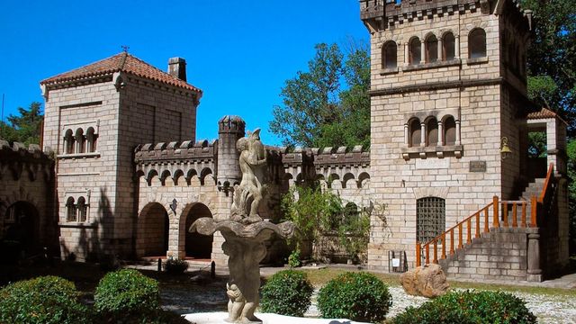 Cómo es el castillo sacado de la Edad Media que está en Córdoba. 