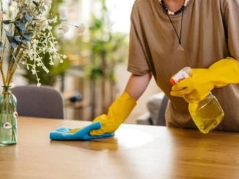 Este truco casero quita el polvo en minutos y mantiene limpia tu casa por más tiempo