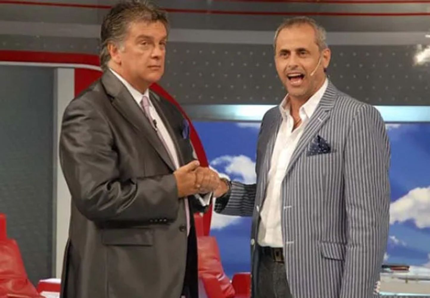 Luis Ventura era panelista de Intrusos.