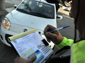 Atención conductores: esta infracción de tránsito puede costarte hasta $1.807.000 en Buenos Aires