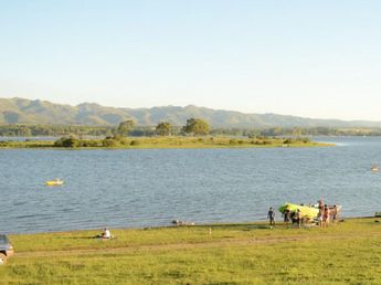 Un cadáver fue encontrado a orillas del lago Los Molinos en Córdoba
