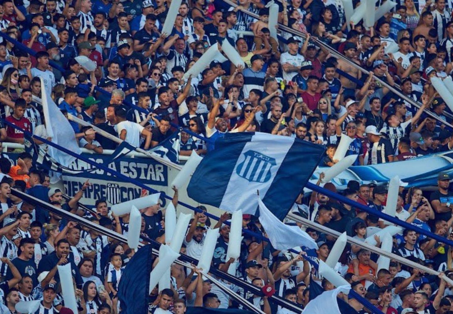 Cuál es el club de Córdoba que tiene más socios.