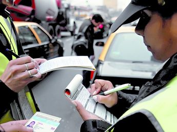 Multas de tránsito en Buenos Aires: cuándo prescriben y qué pasa si no se pagan
