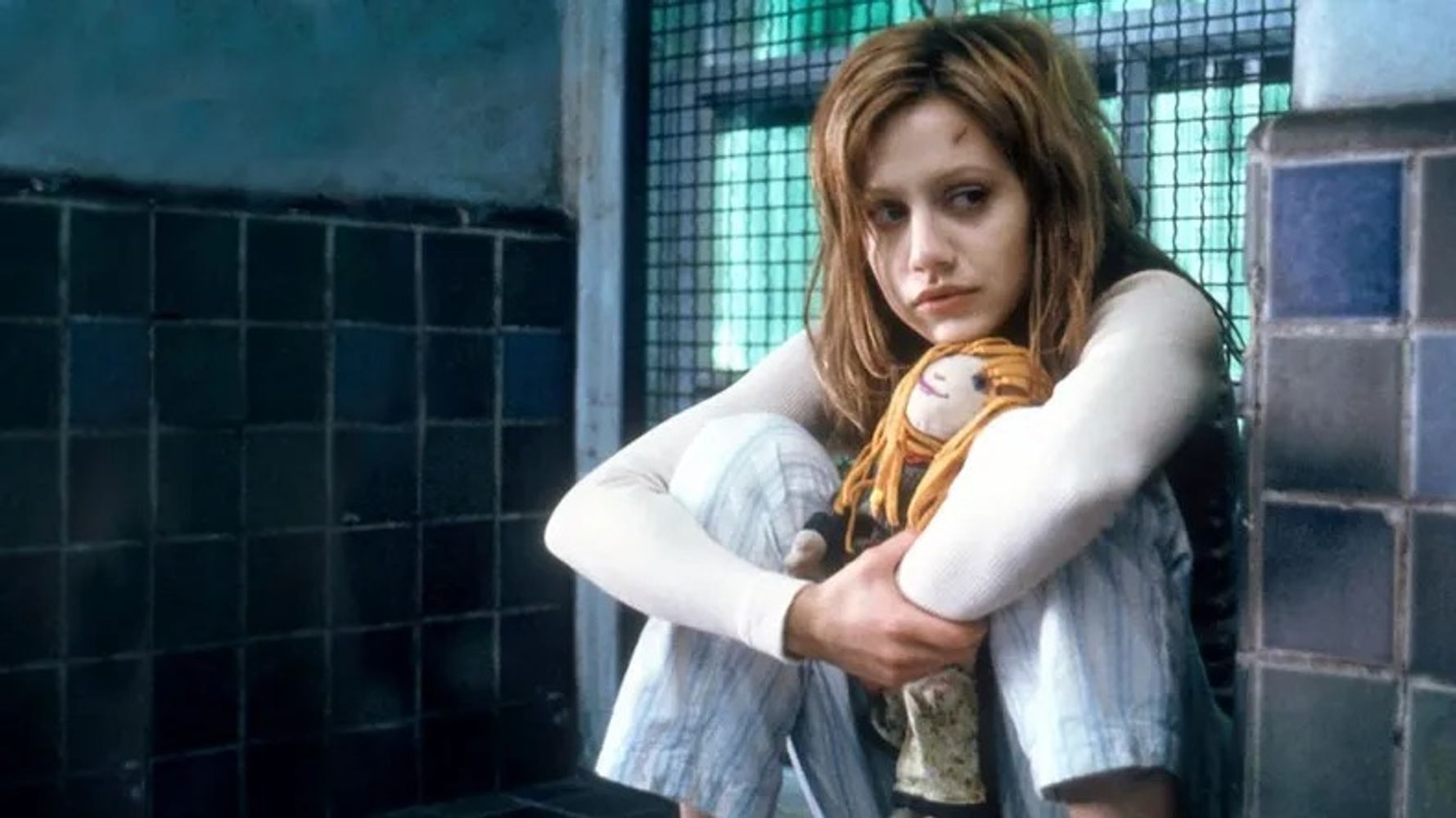 La película sugerida está protagonizada por Brittany Murphy y Michael Douglas.