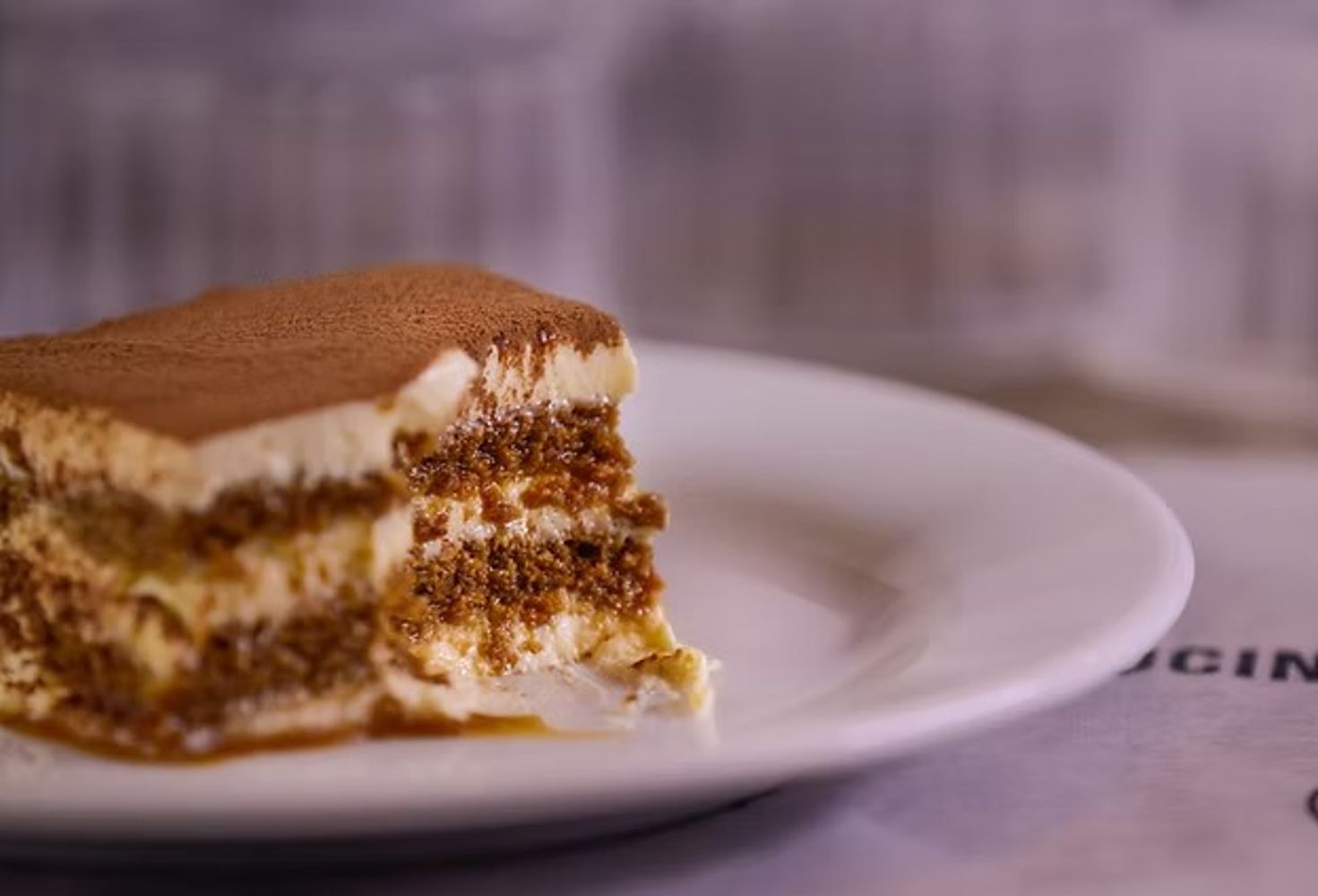 Cómo hacer el verdadero tiramisú: la receta original de Donato De Santis con vainillas caseras para un postre de otro nivel