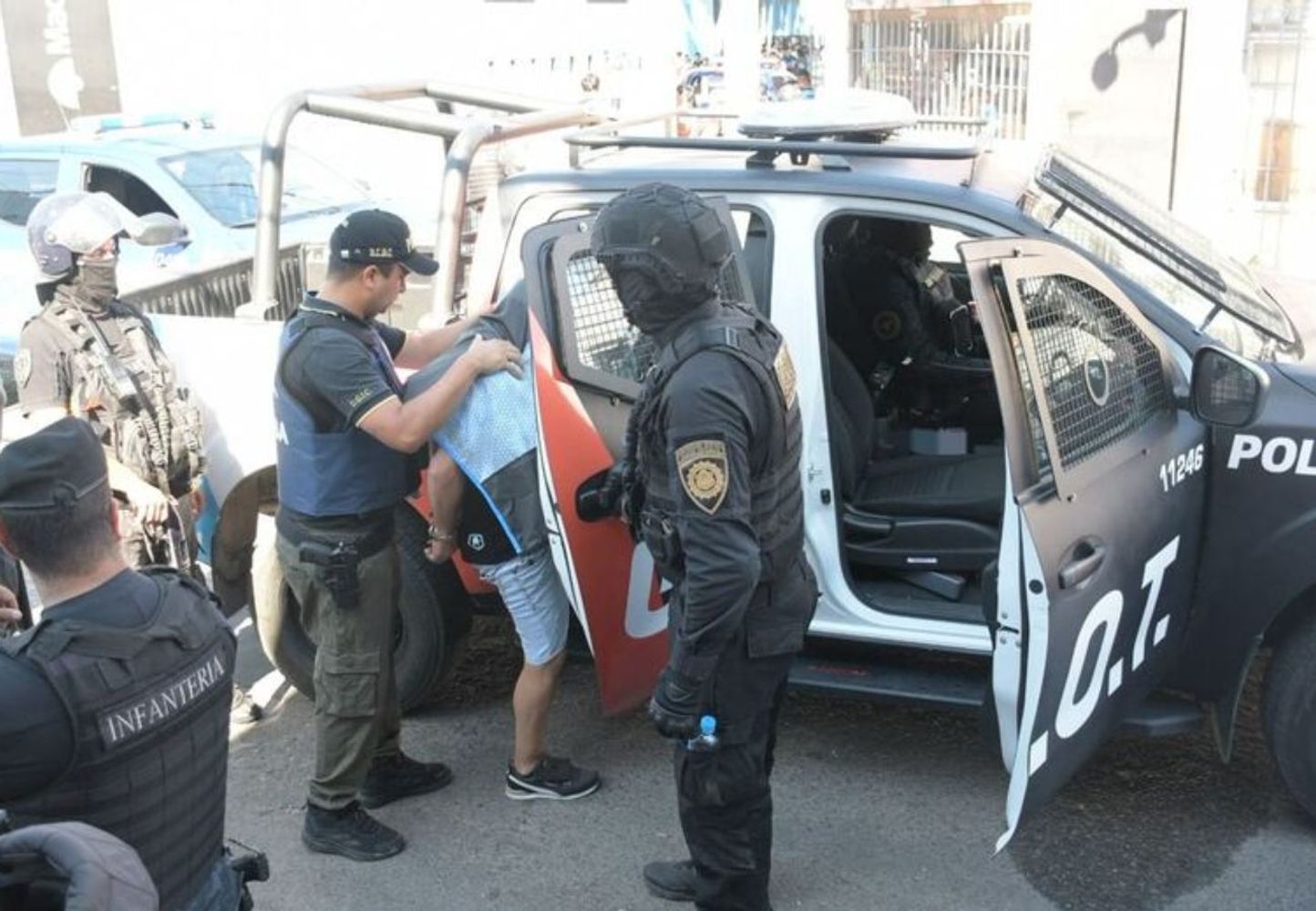 Detuvieron a un hincha de Belgrano con una 9mm.