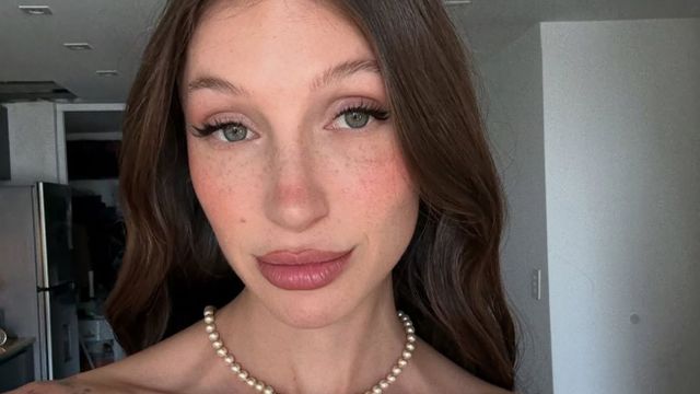 Yami Safdie mostró el perfume que usa y desató una ola de críticas: "Olor a vieja"