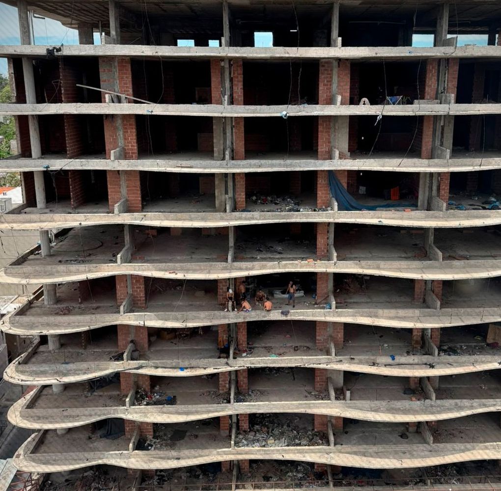 Personas se alojaron en el edificio, que fue clausurado por la Municipalidad en 2012.