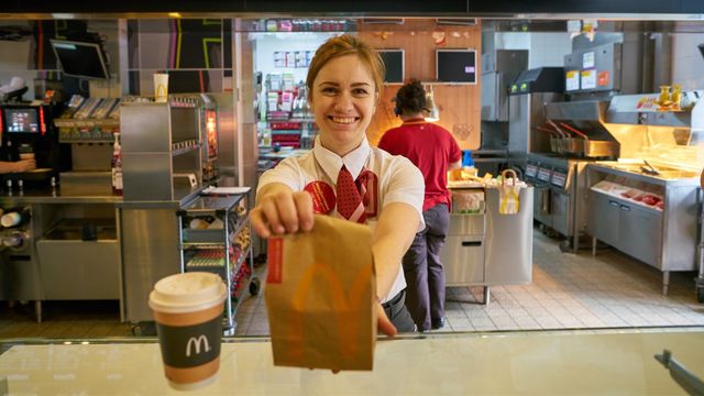Empleado de McDonald's.