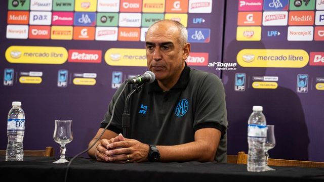 "Estamos en un proceso de adaptación", señaló Iván Delfino, técnico de Estudiantes de Río Cuarto.
