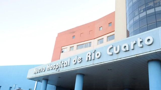 La menor se encuentra internada en el Hospital San Antonio de Padua en Río Cuarto.