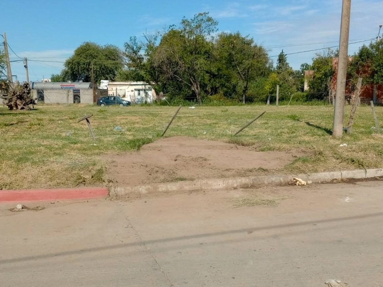 Erradican microbasurales. El Municipio de Arroyito notificó a 158 vecinos por arrojar basura en terrenos baldíos