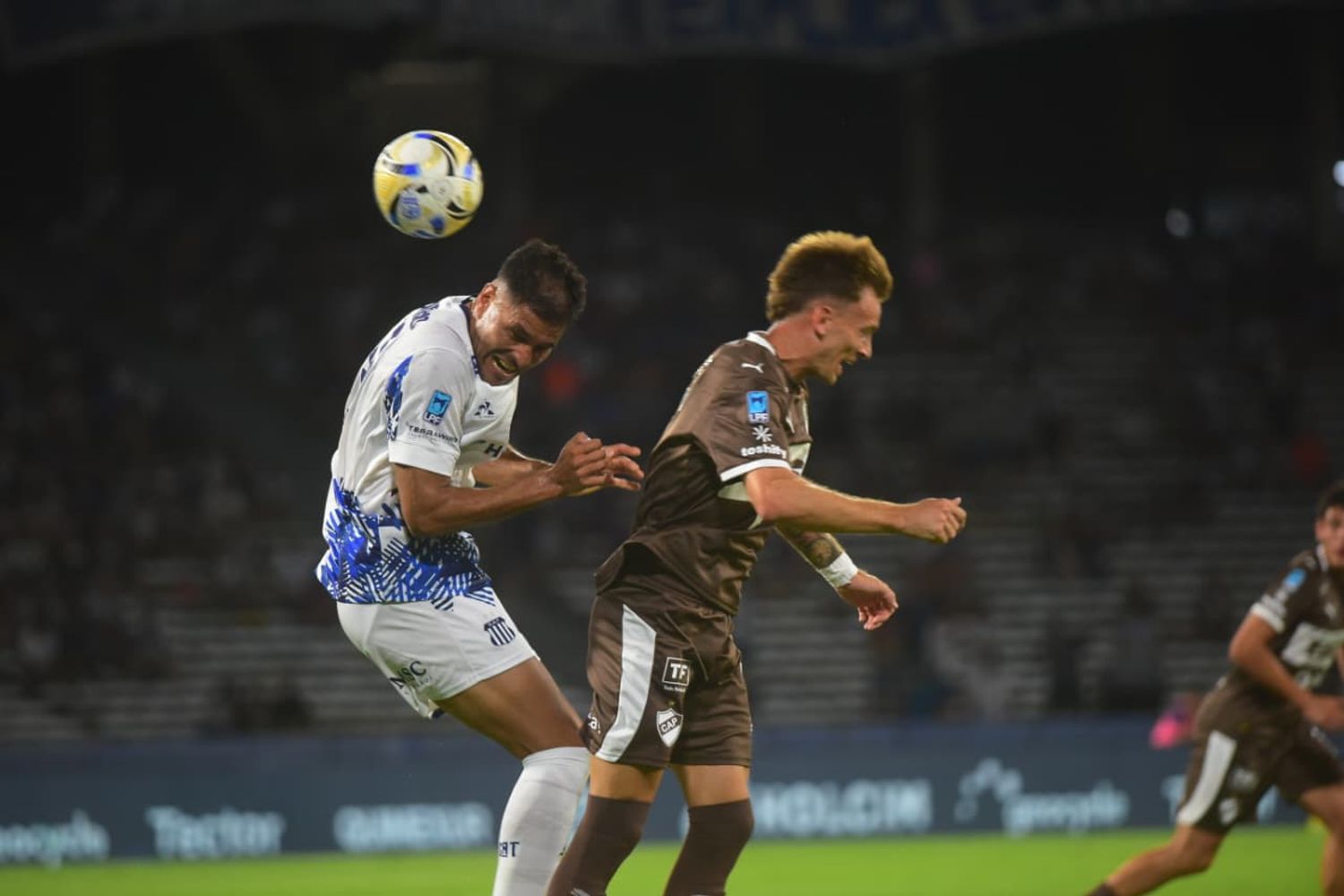 Platense en la victoria contra Talleres.