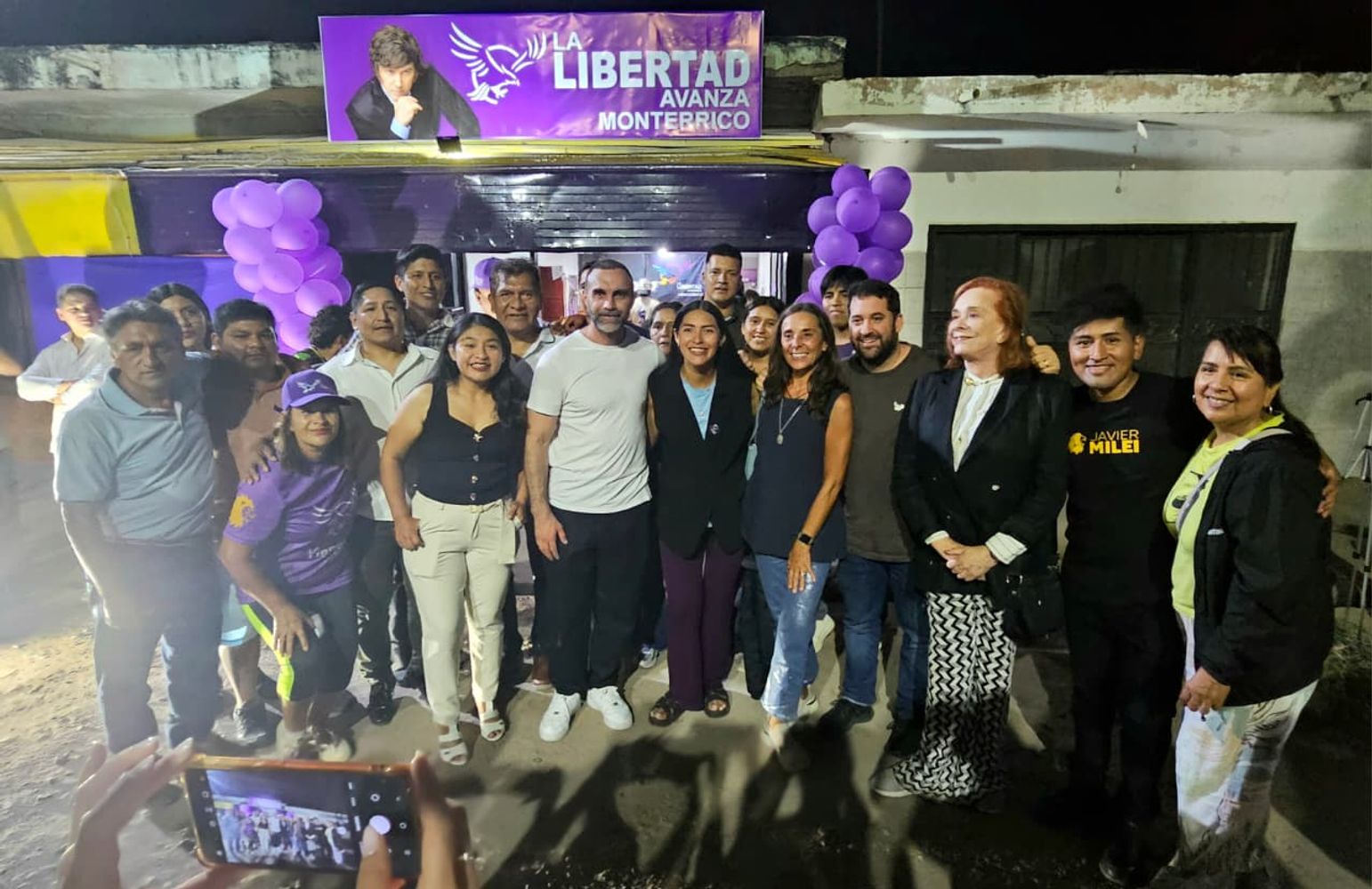 Al hablar en el acto en Monterrico Atauche contrastó la situación actual con el pasado reciente y puso el foco en el cambio de rumbo económico e institucional.
