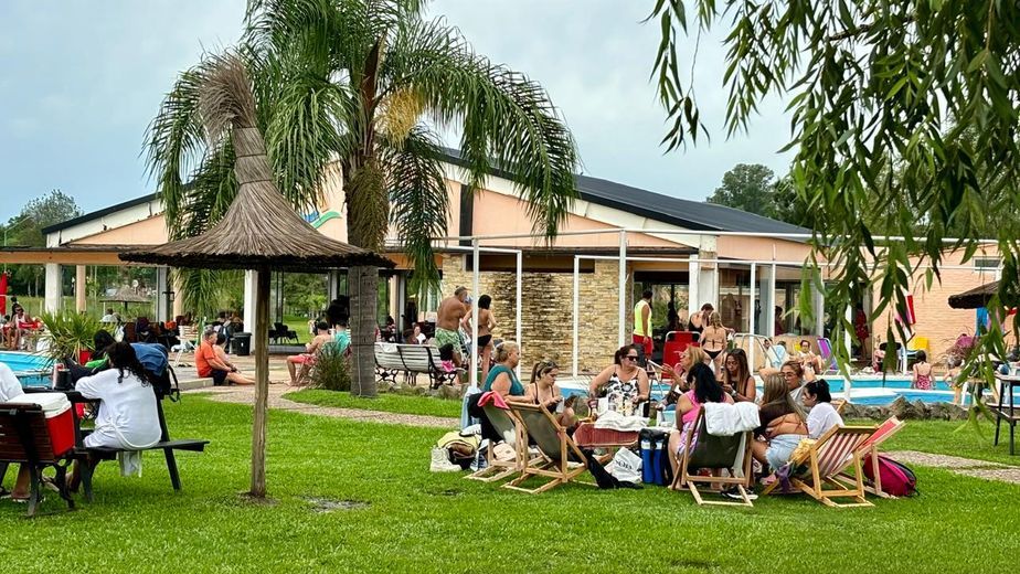 Pueblo Belgrano encontró su propio pulso turístico en pleno verano entrerriano