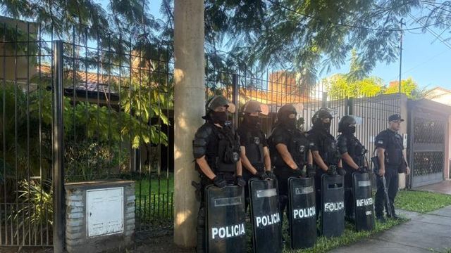 Hoy personal policíal detuvo en Concepción, por orden judicial, a una persona que estaría involucrado en el hecho.