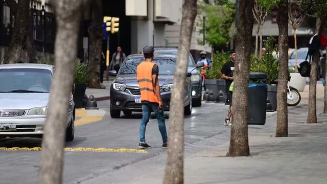 Detención de naranjitas y limpiavidrios en Córdoba.