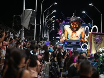 La Fiesta Nacional del Carnaval del País consolida a Gualeguaychú como destino indiscutido del verano