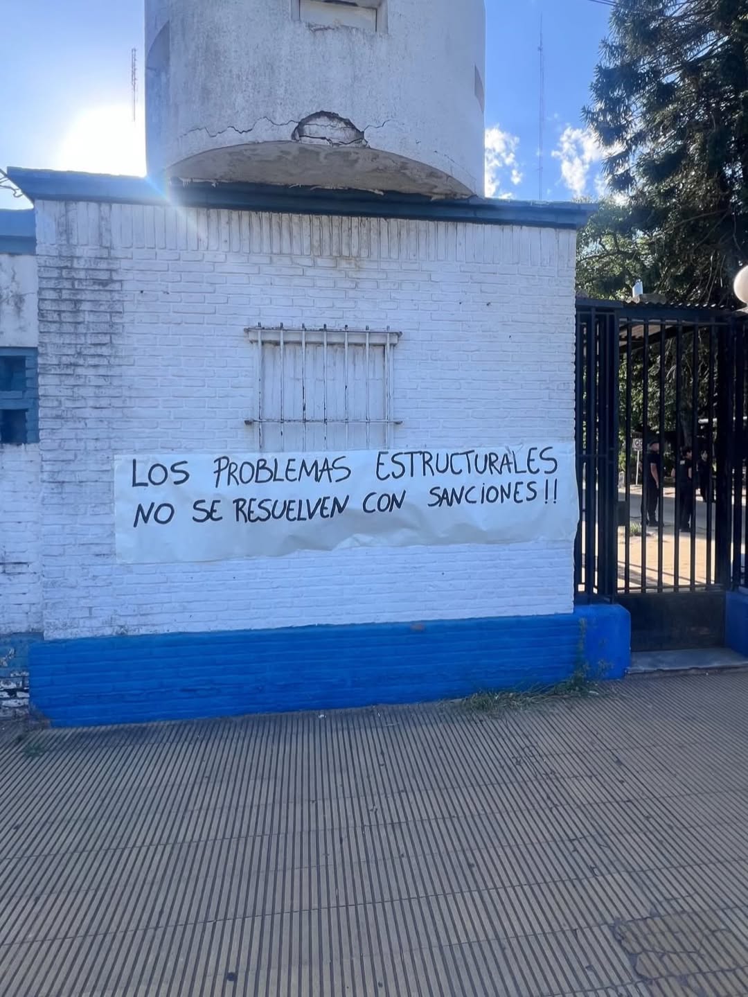 Policías- reclamo en Rosario
