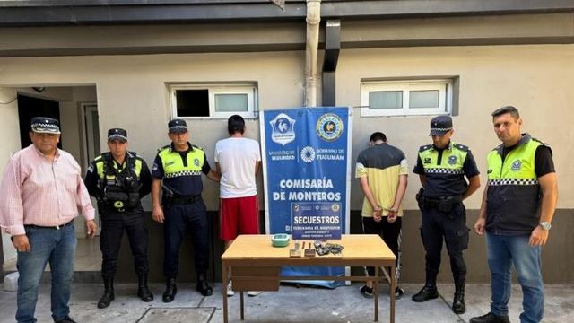 Amenazó con un cuchillo al vecindario, terminó detenido y hallaron drogas en su cuarto.