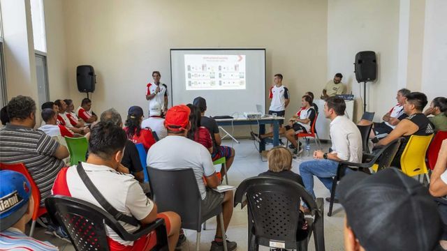 River Plate abre una charla sobre su método integral de formación en Catamarca.